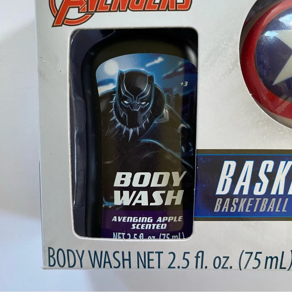 Marvel AVENGERS Bath Set Basketball Tub Toss Bath Game & Body Wash Set 5 pc set
